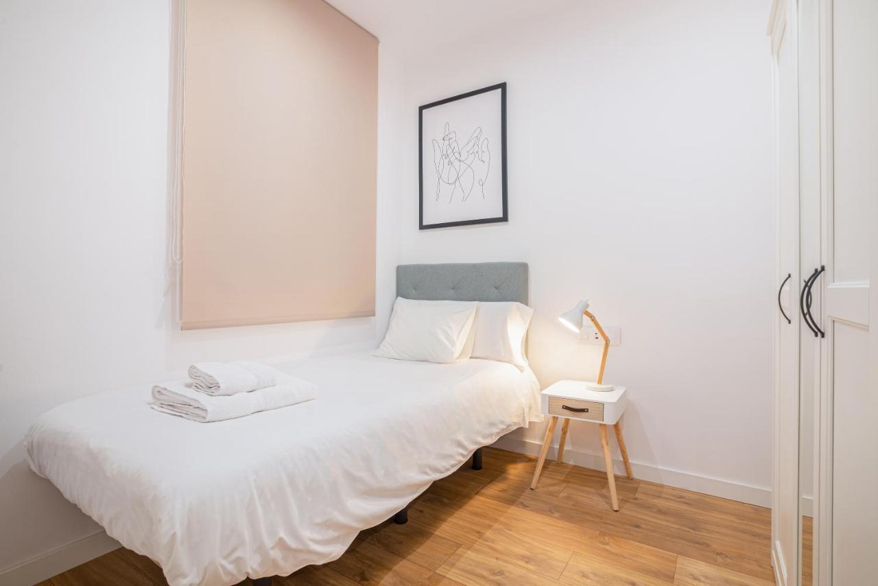 Apartmán The White Flats Les Corts Barcelona Exteriér fotografie
