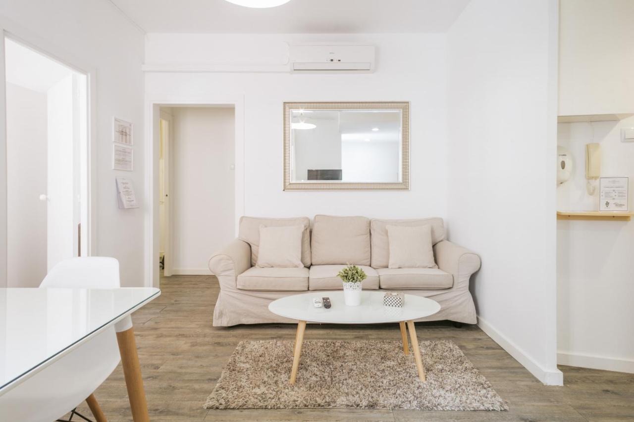 Apartmán The White Flats Les Corts Barcelona Exteriér fotografie